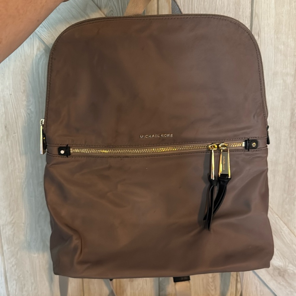 Michael kors large laptop backpack, purple and cream